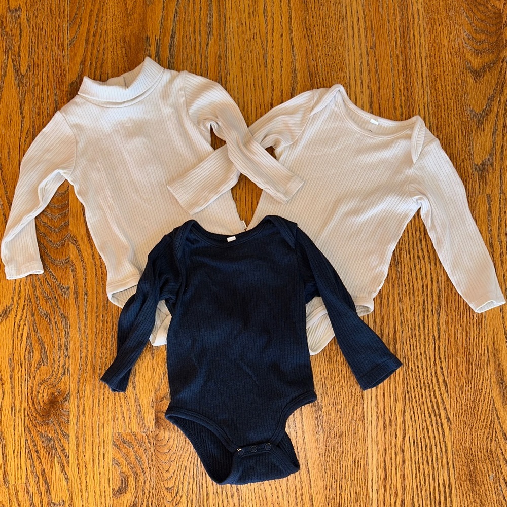 Bundle of 3 baby MORI ribbed body suits - ecru and Navy - euc